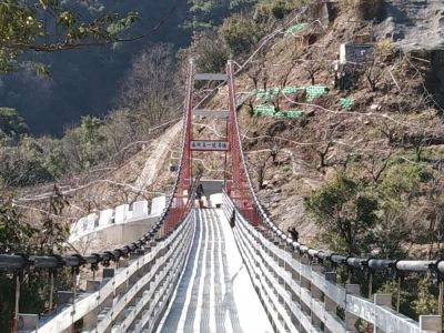 和平區平等里南湖溪一號吊橋