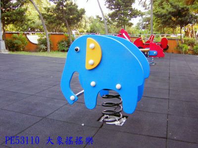 PE53110 大象搖搖樂